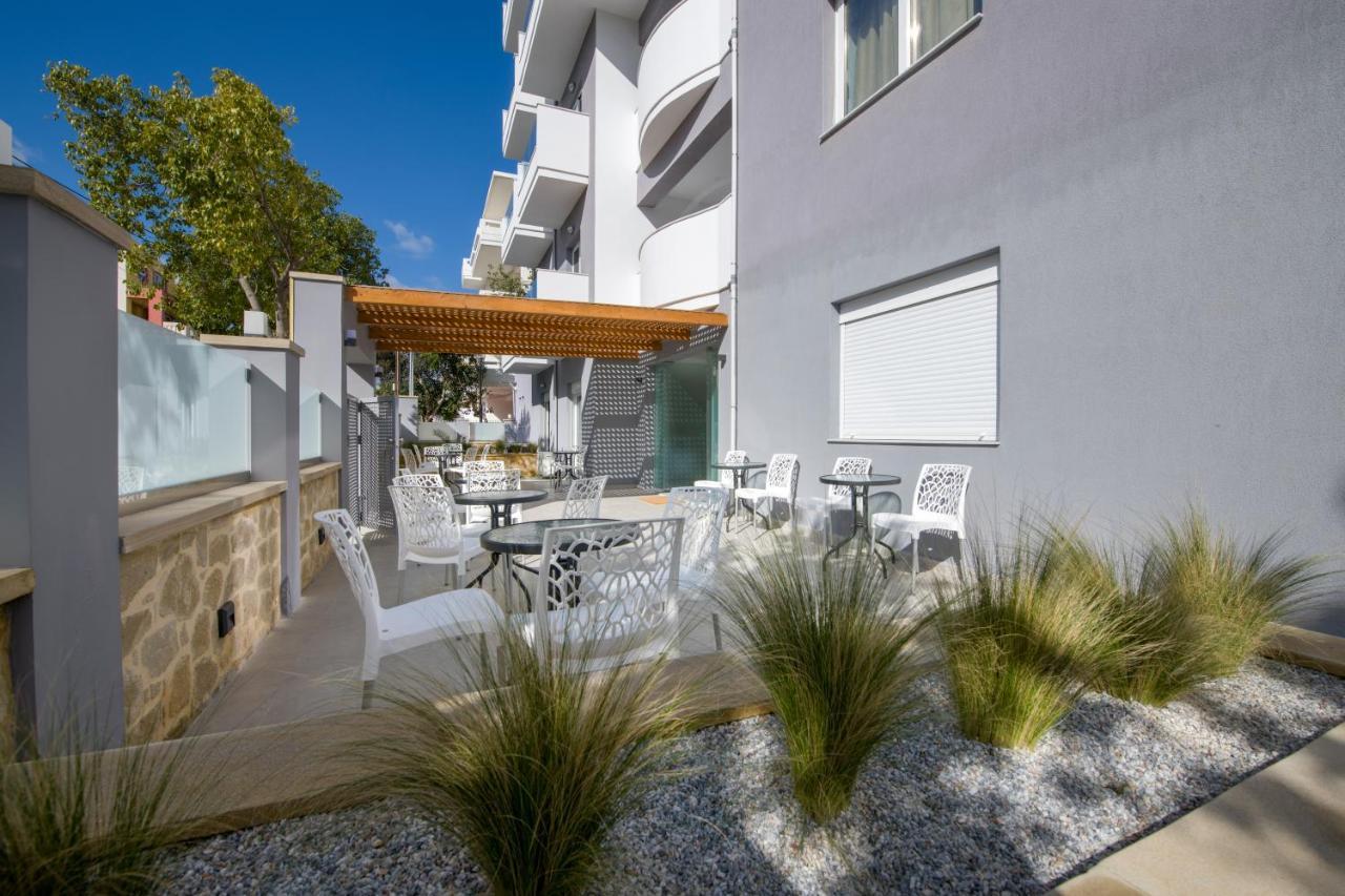 Deluxe City Hotel Chania  Bagian luar foto
