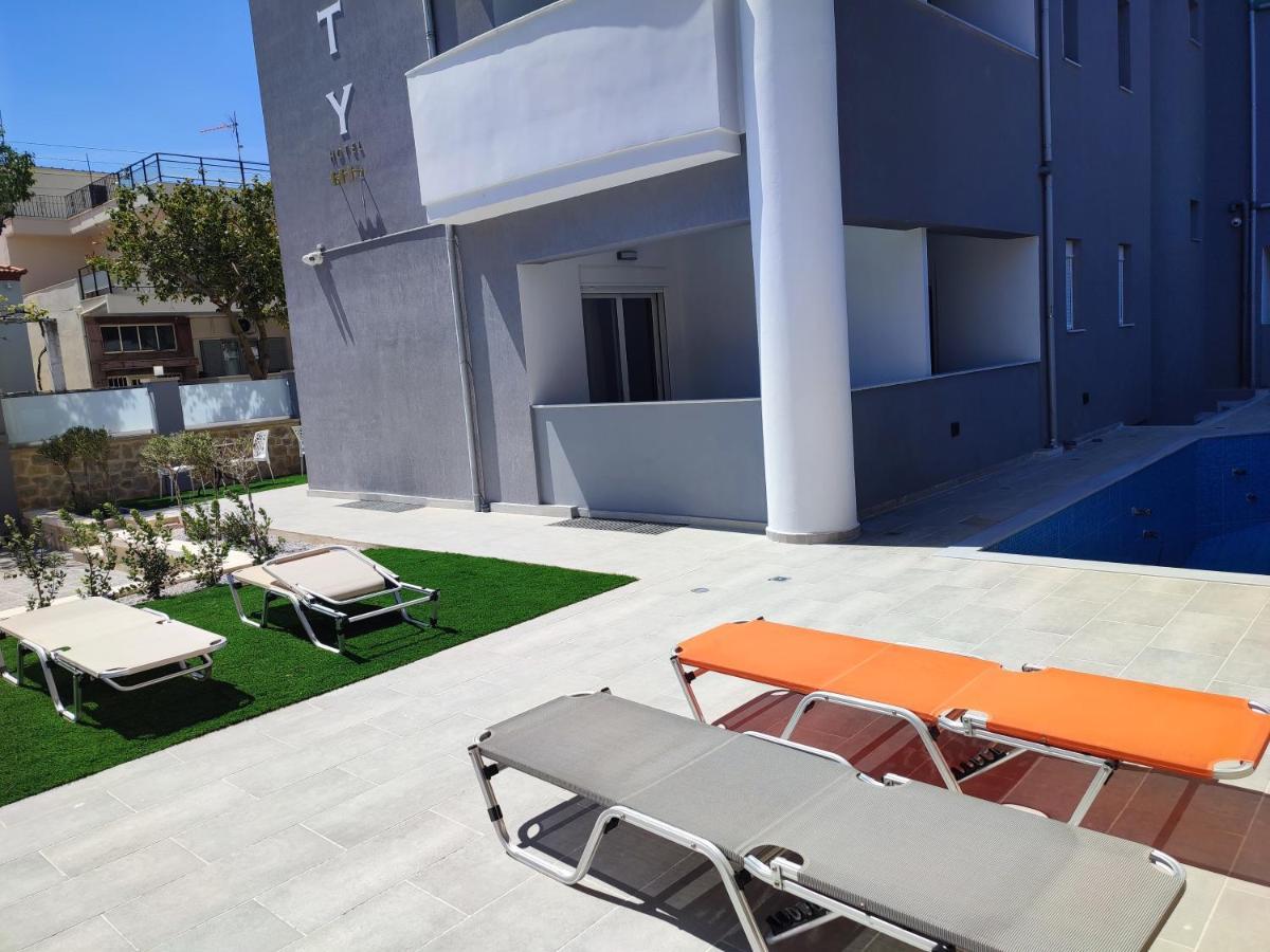 Deluxe City Hotel Chania  Bagian luar foto