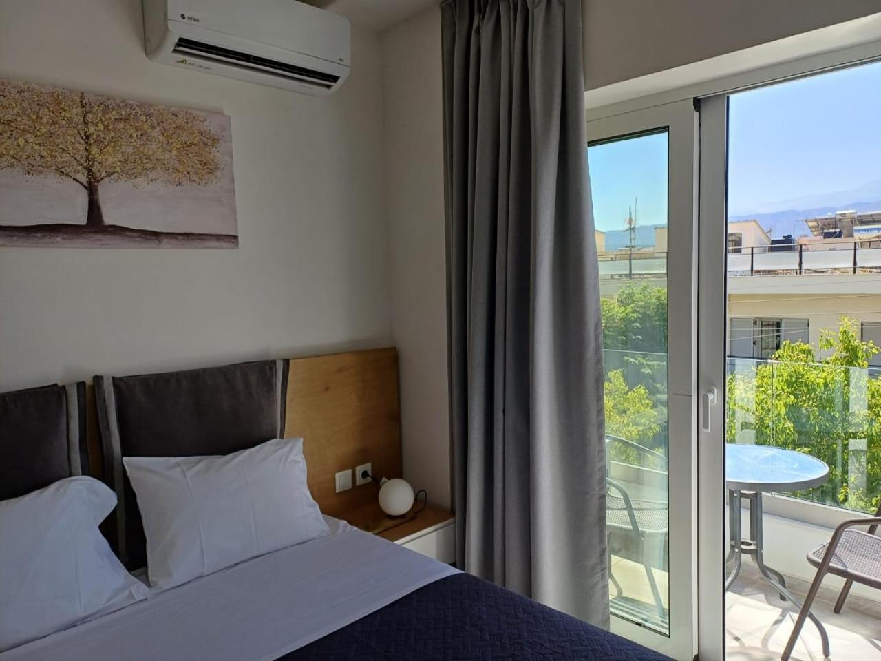 Deluxe City Hotel Chania  Bagian luar foto