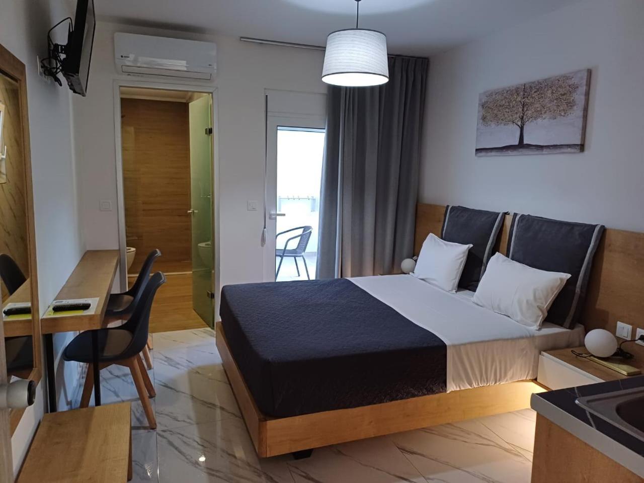 Deluxe City Hotel Chania  Bagian luar foto