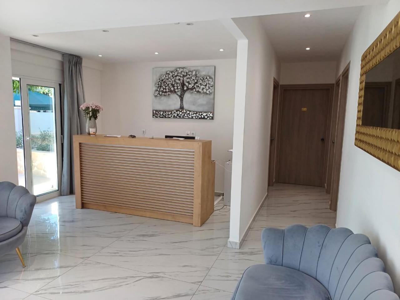 Deluxe City Hotel Chania  Bagian luar foto